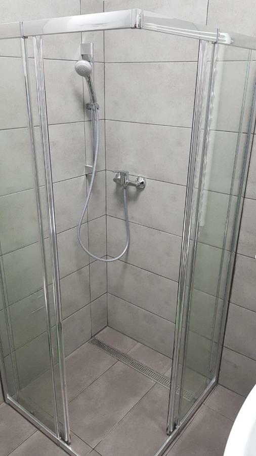 Apartament Nr 15 - 2 Pokoje Z Prywatnymi Lazienkami Centrum Poznan Apartman Kültér fotó